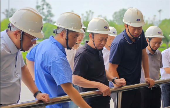 王堤一行赴華東區(qū)域公司開展調(diào)研慰問